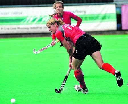 Jen Wilson in action for Canterbury against Slough