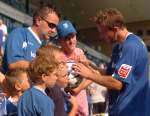 Gills fans will be able to get player autographs