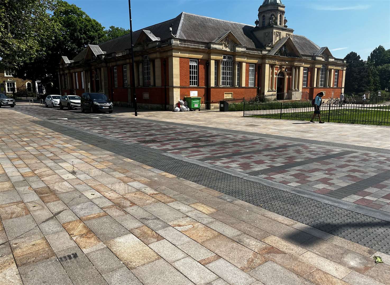 Market Street has no official pedestrian crossing near Dartford library and the entrance to Central Park
