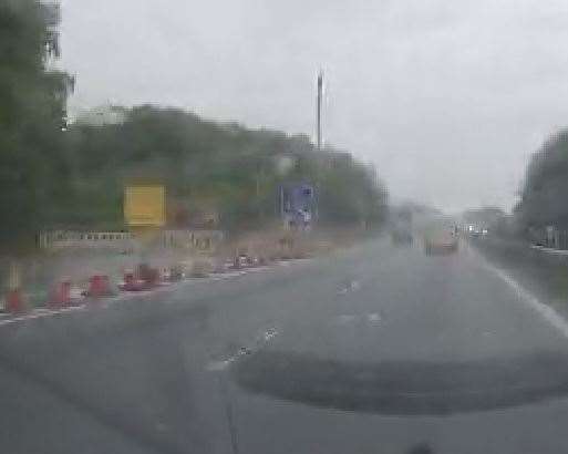 Dashcam footage of the M2 J5 slip road closure at Sittingbourne