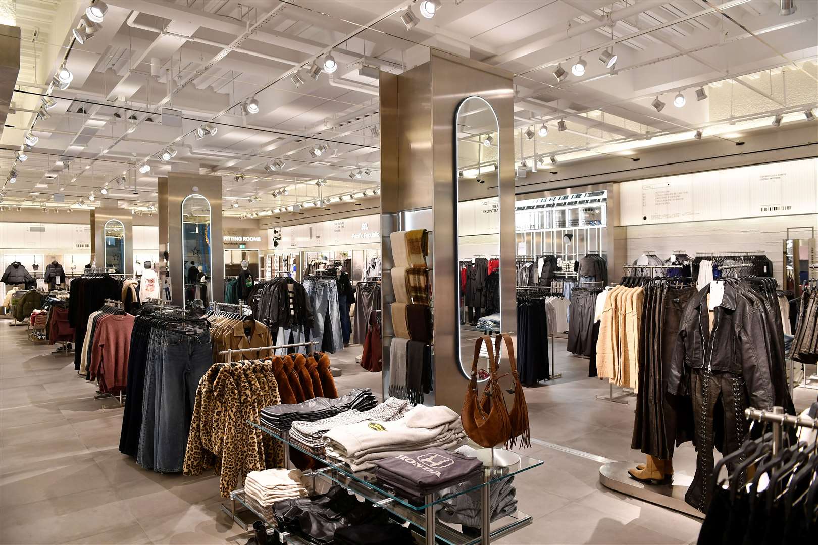 Bershka and Pull&Bear have opened their first Kent stores in Bluewater Shopping centre. Picture: Umpf