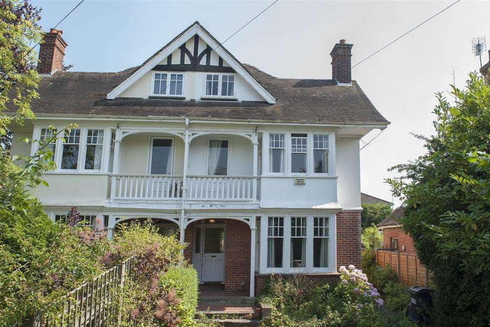 Edwardian property in Kennington, Ashford