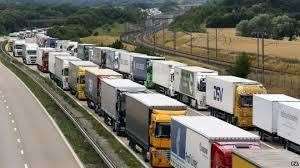 Lorries could wait 48 hours before being able to cross channel under no-deal Brexit (14514775)