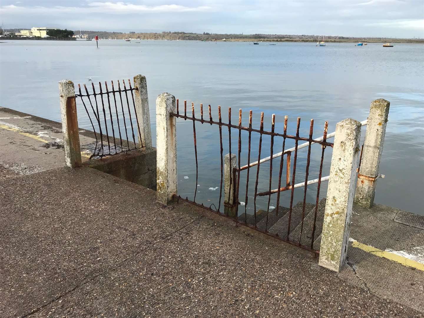 Fencing beside the river at The Strand