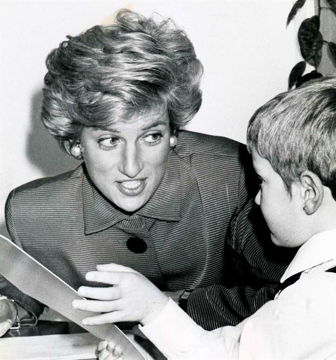 An enchanting picture of the late Princess Diana taken in 1990