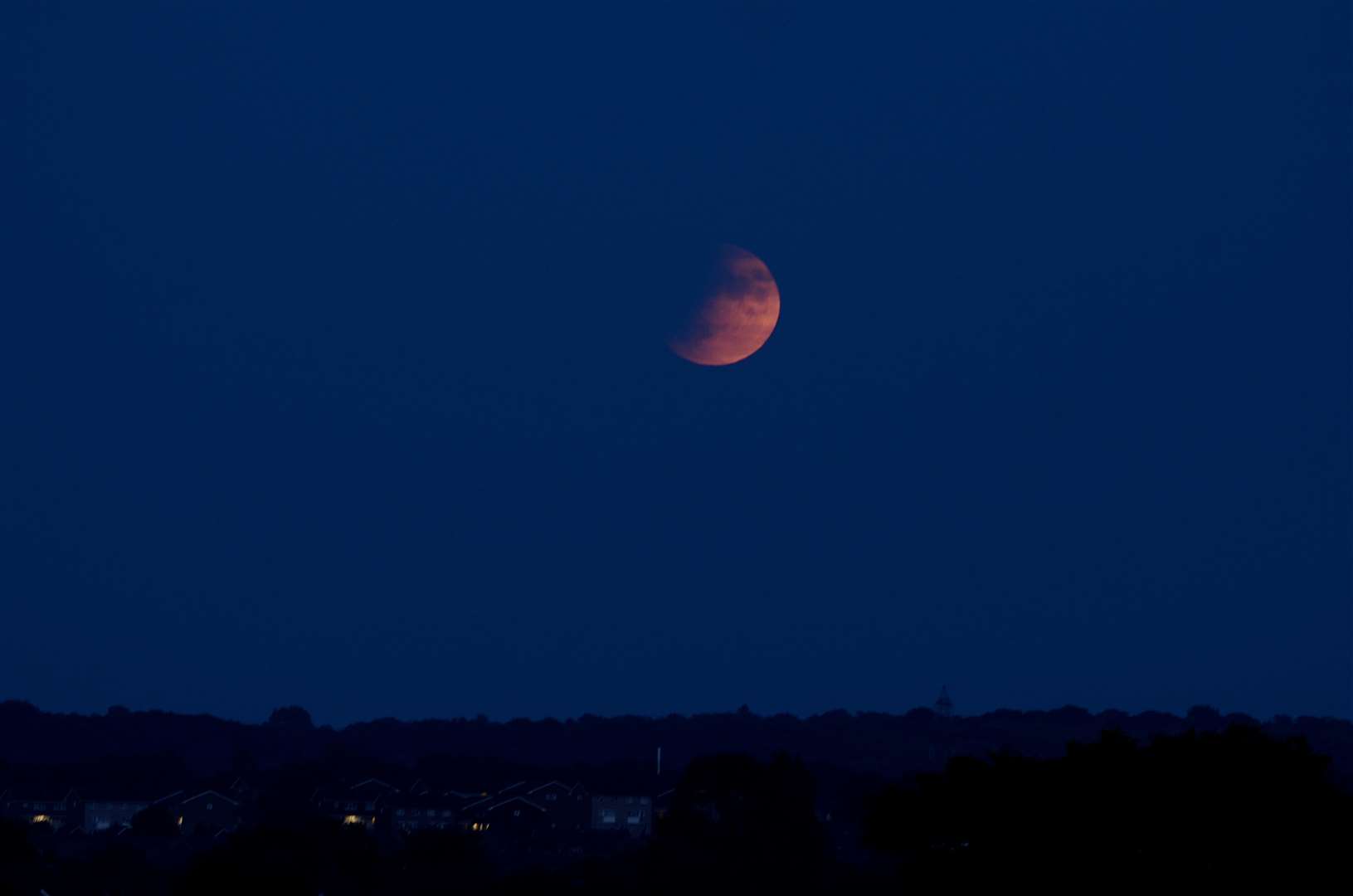 Picture by Jason Arthur and taken over Gravesend. Credit: @jasonphoto (13920969)