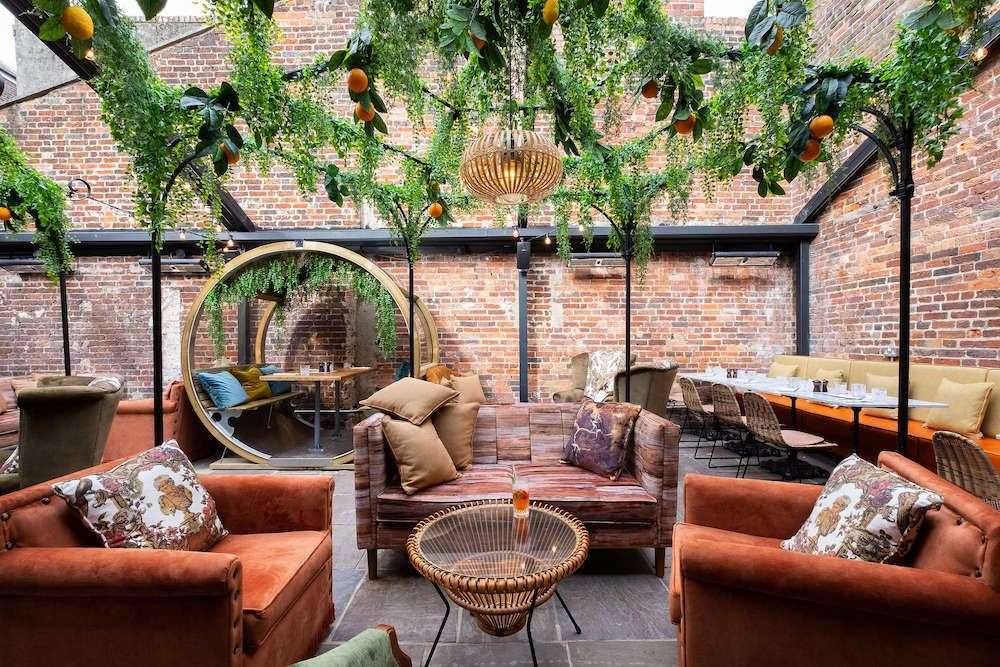 The White Bear in Tunbridge Wells has an orangery - an outdoor seating area with a retractable roof