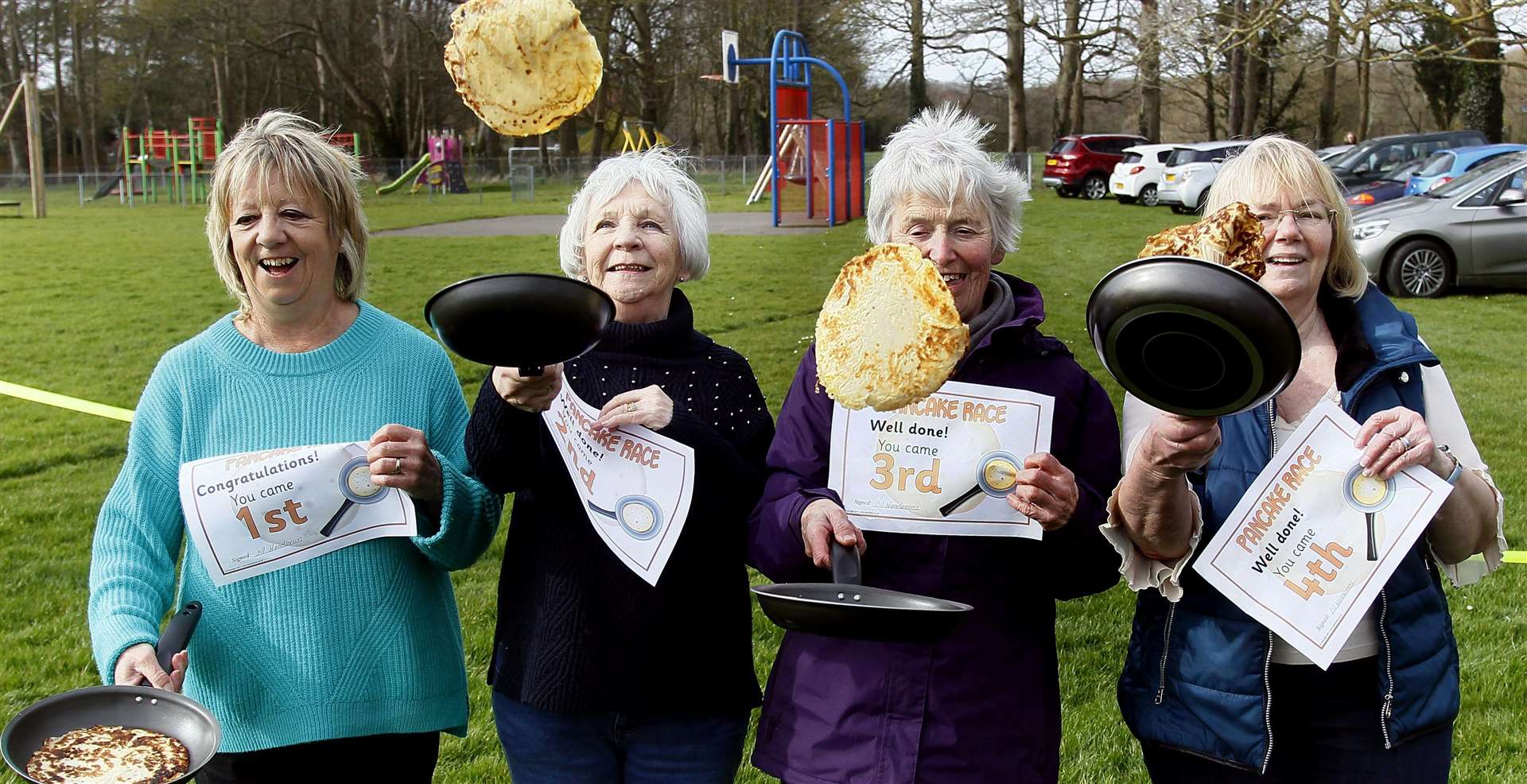 Hollingbourne WI ladies have a flippin' good time at the race last year