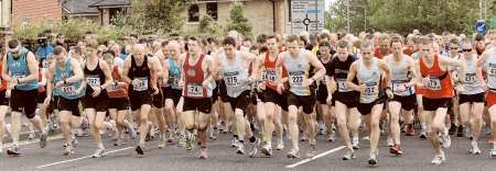 Runners get under way in the Larkfield 10k