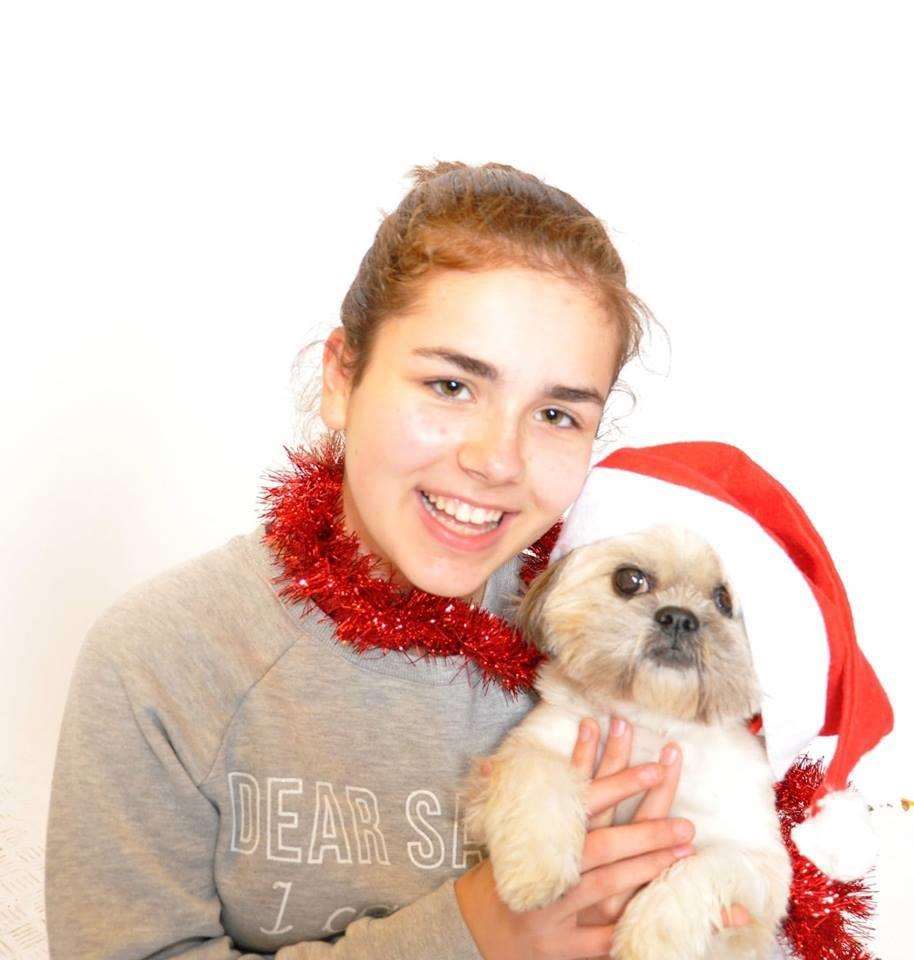 Poppy and her dog cookie want to raise money for brain tumour research (5849839)
