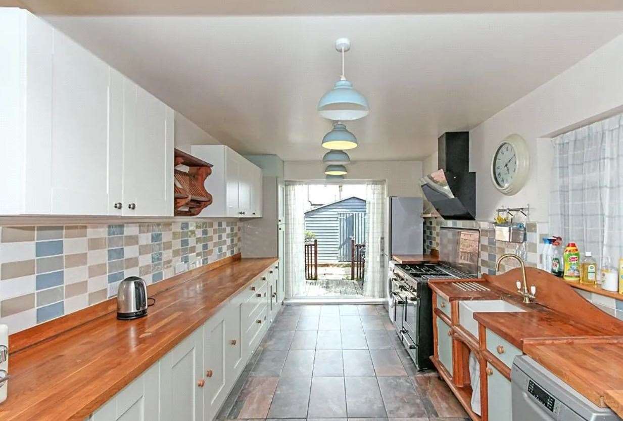 The spacious kitchen area. Picture: Zoopla / Quealy & Co