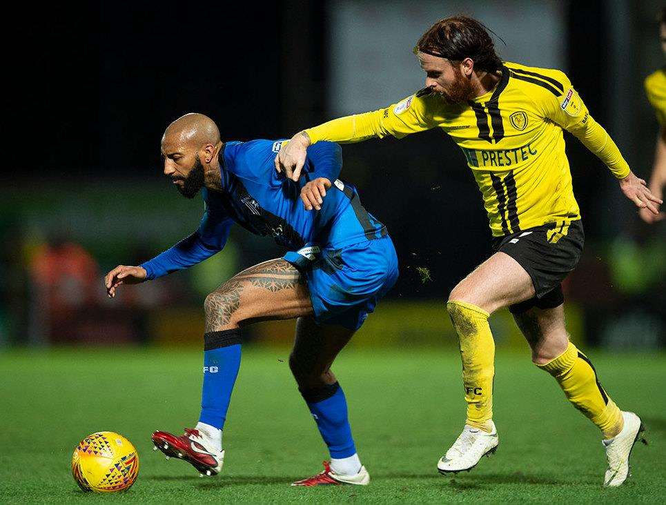 Burton Albion v Gillingham action Picture: Ady Kerry (6470524)
