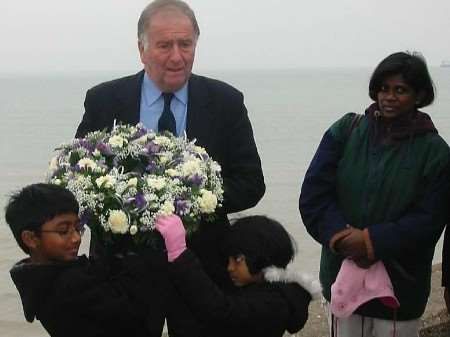 Roger Gale, patron of KASTDA, at the wreath laying ceremony. Picture: PETER BARNETT