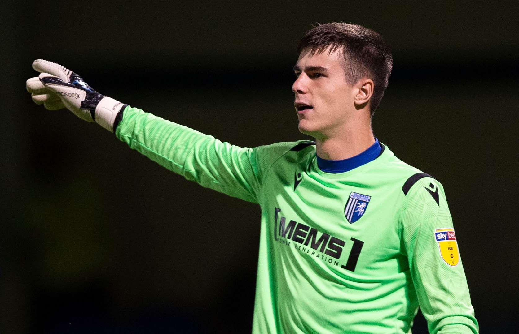 Gillingham goalkeeper Joe Walsh joins Championship side QPR for an ...