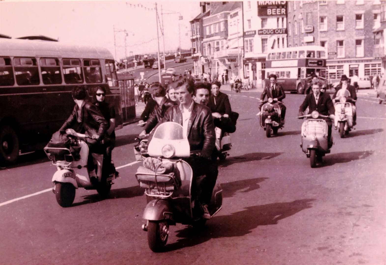 Mods Vs. Rockers: When The Youth Of The 60s UK Erupted Into Violence