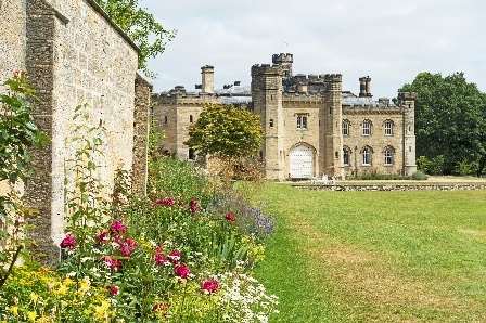 Chiddingstone Castle