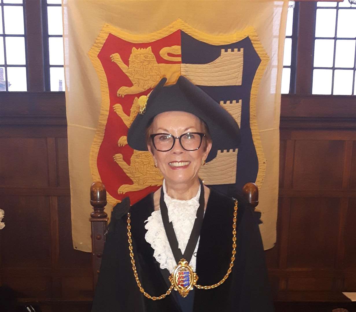 The Mayor of Sandwich Cllr Veronica Liote