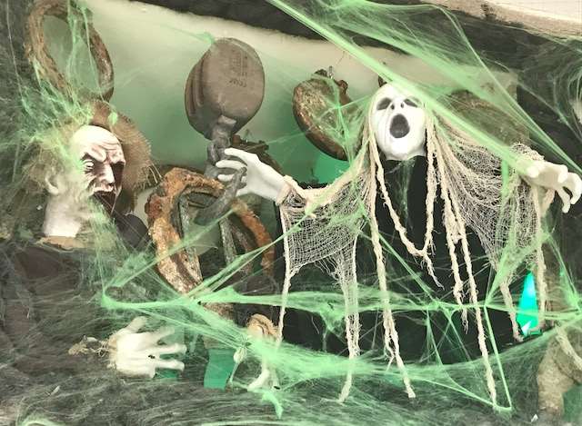 Halloween decorations at Mariners Bar, Ramsgate