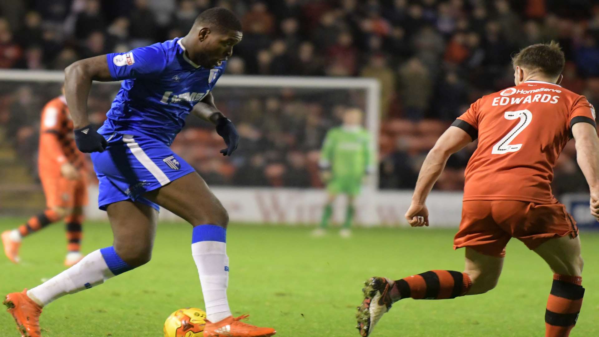 Jay Emmanuel-Thomas puts the Saddlers on the back foot