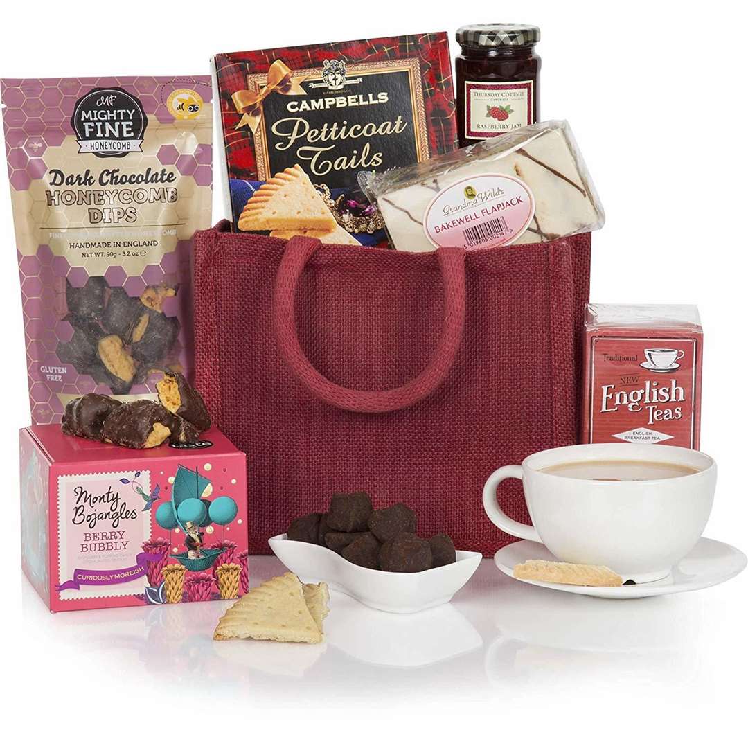 This hamper will serve mum up a treat!