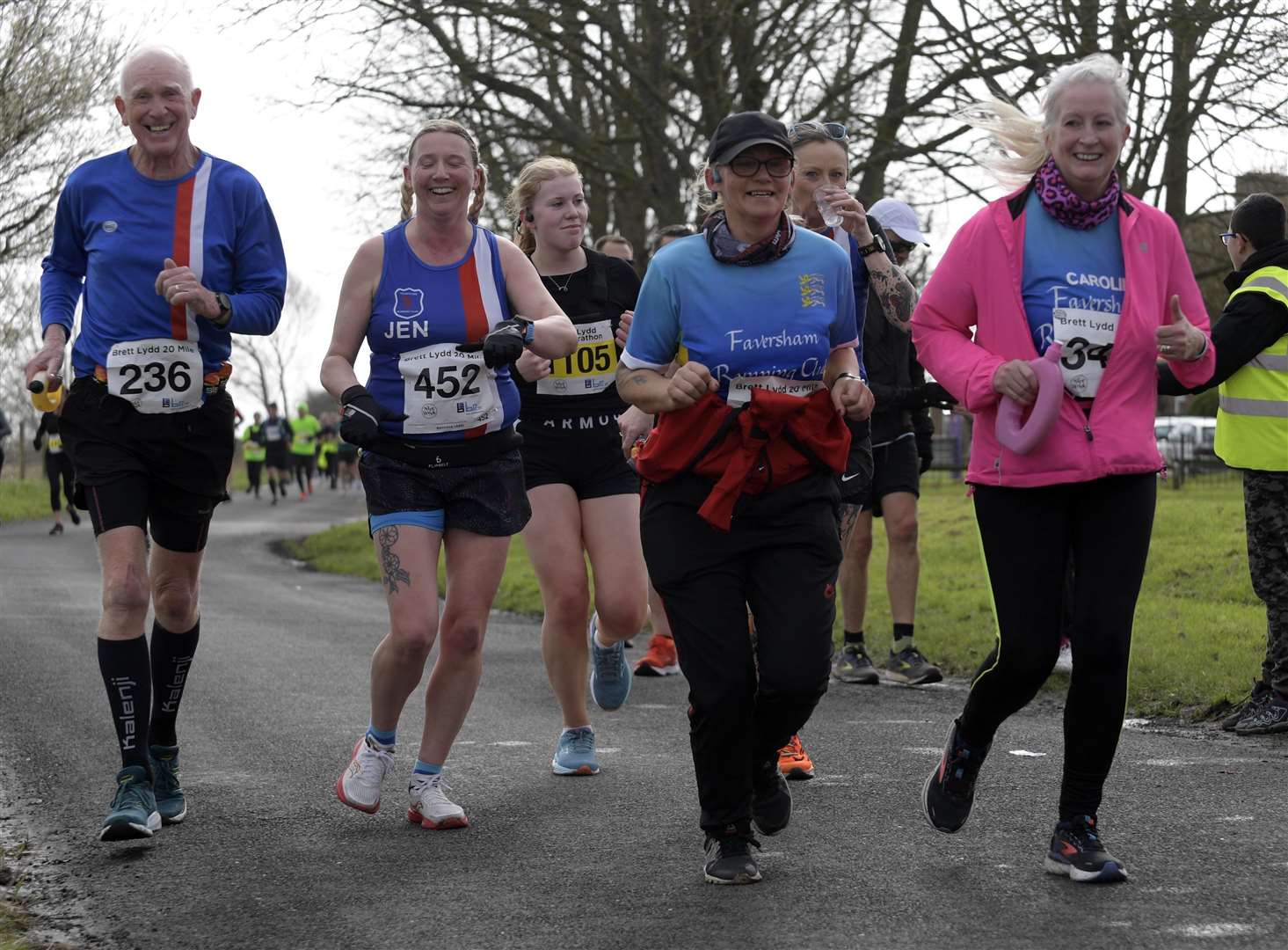 No.236 Alan Fletcher of Folkestone Running Club with No.452 clubmate Jenny Quinn. Picture: Barry Goodwin (62961769)