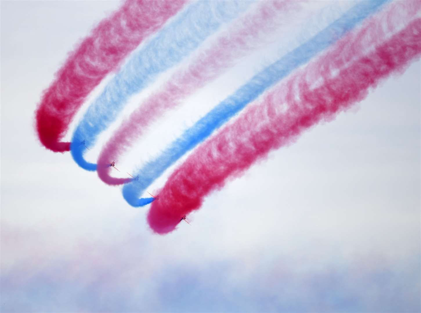 The Red Arrows display team over The Leas, folkestone, Sunday 22nd July, during the Folkestone air show..Picture: Barry Goodwin. (12853753)