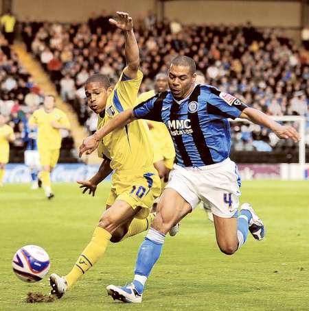 Simeon Jackson on the attack against Rochdale