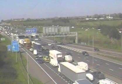 Huge Delays After Dartford Tunnel Closure Due To Three Lorry Crash   HNKMX3IXC7L62JCUEOOB 