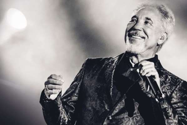 Tom Jones on the green green grass of Canterbury