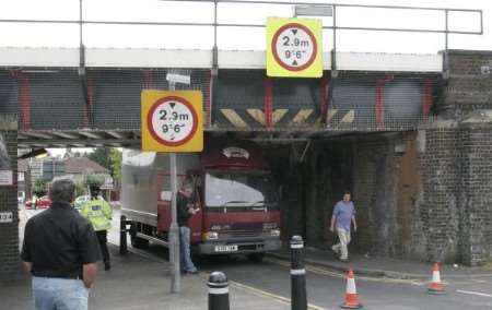 Lorry gets stuck under bridge today