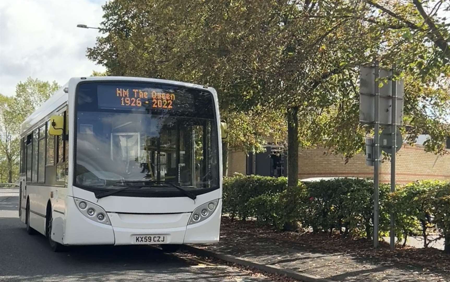 A bus by Cineworld in Medway paid tribute to Her Majesty