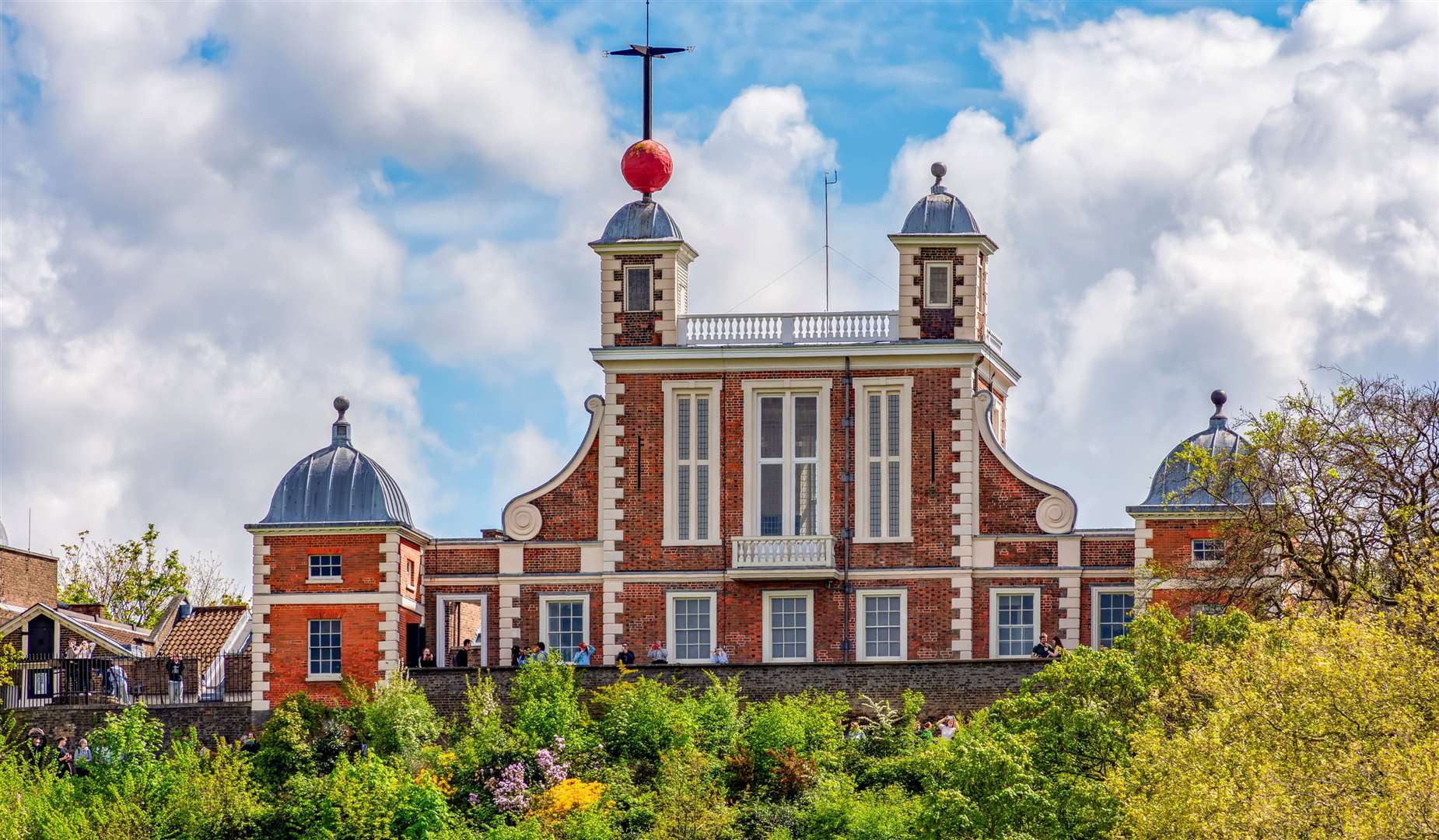 QUESTION 9: The Royal Observatory turns 350 this year