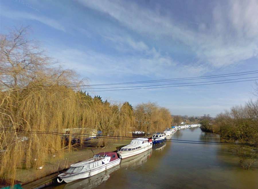 Bow Bridge Marina, Wateringbury. Picture: @Kent_999s