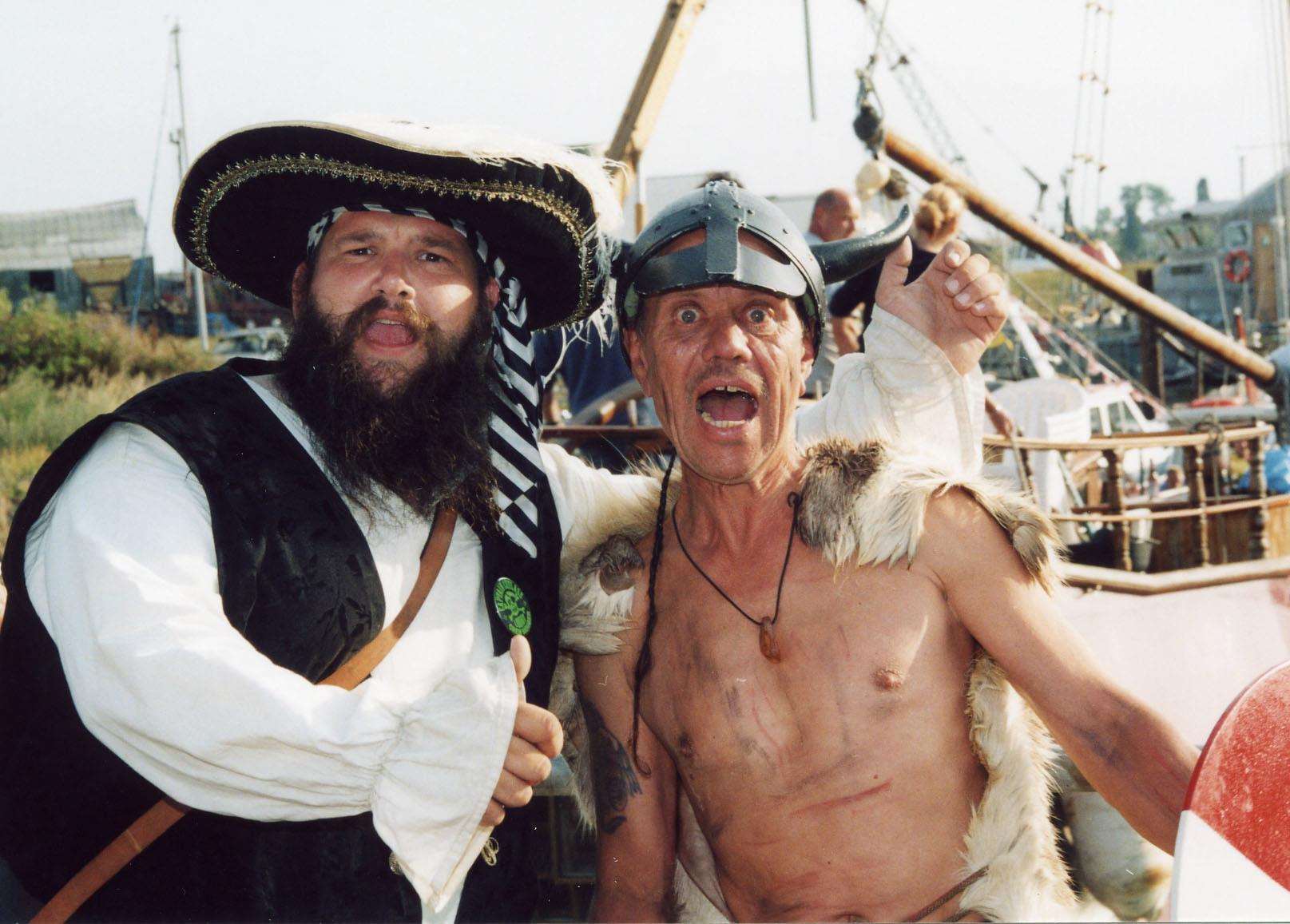 Captain Cutlass and Heini The Mad Dane Nielsen, the 2003 World Walking The Plank champion. Pic: John Nurden 07831 486436 (3431954)