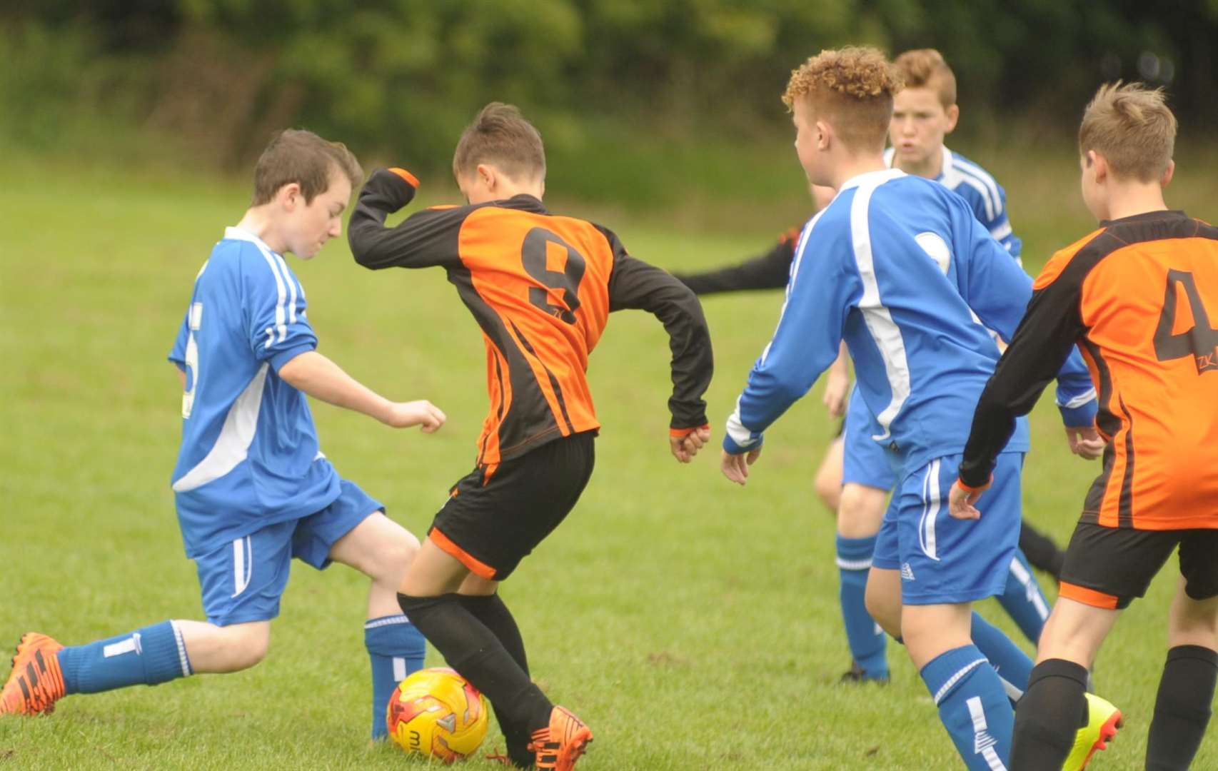 Lordswood Youth under-13s and New Road do battle in Division 2 Picture: Steve Crispe