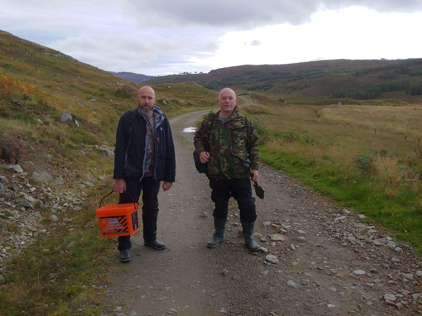 Chris Papworth (left) and Pete Wood from the Kent and Medway Metal Detecting Group