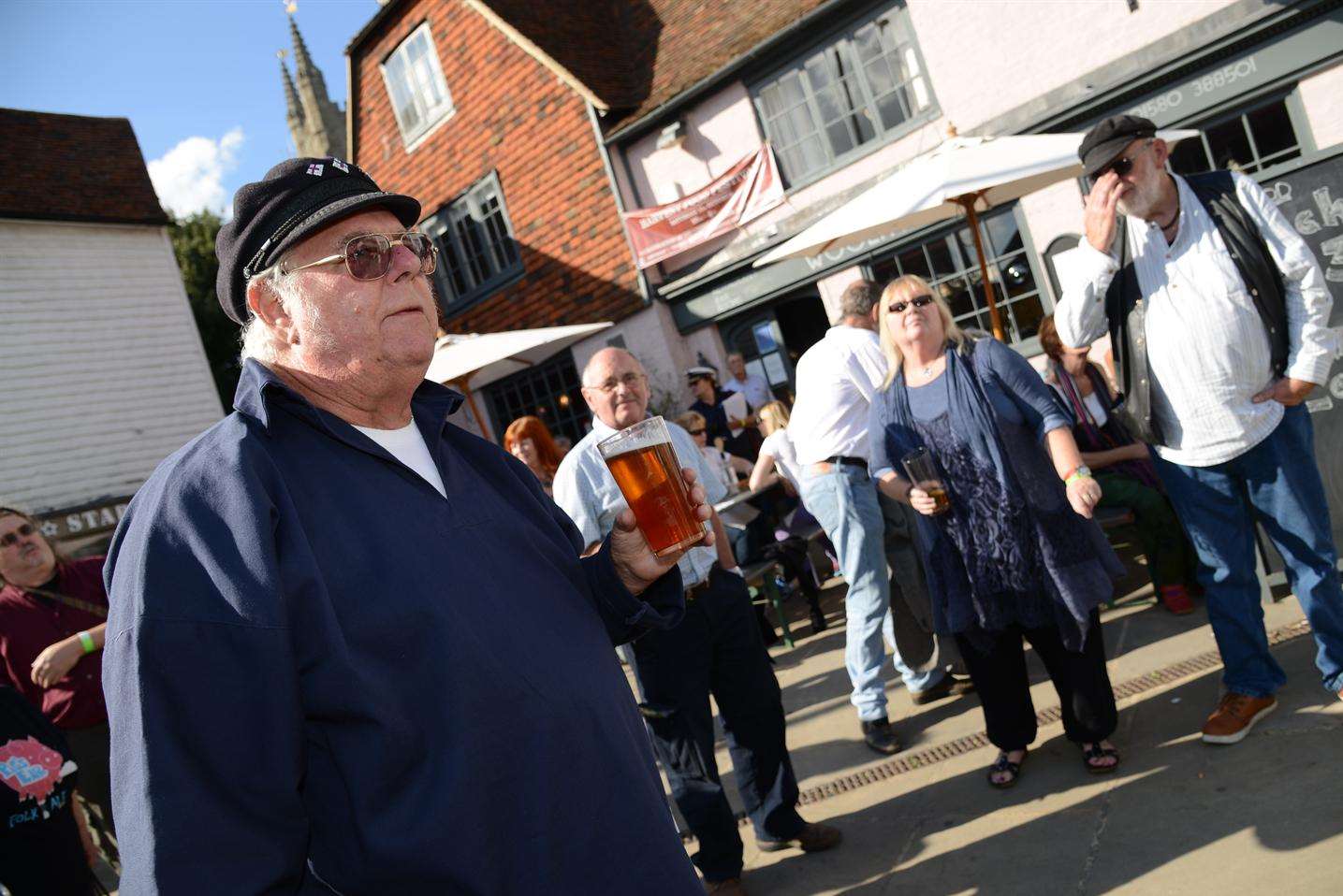 Singers burst into song during the sea shanty flashmob