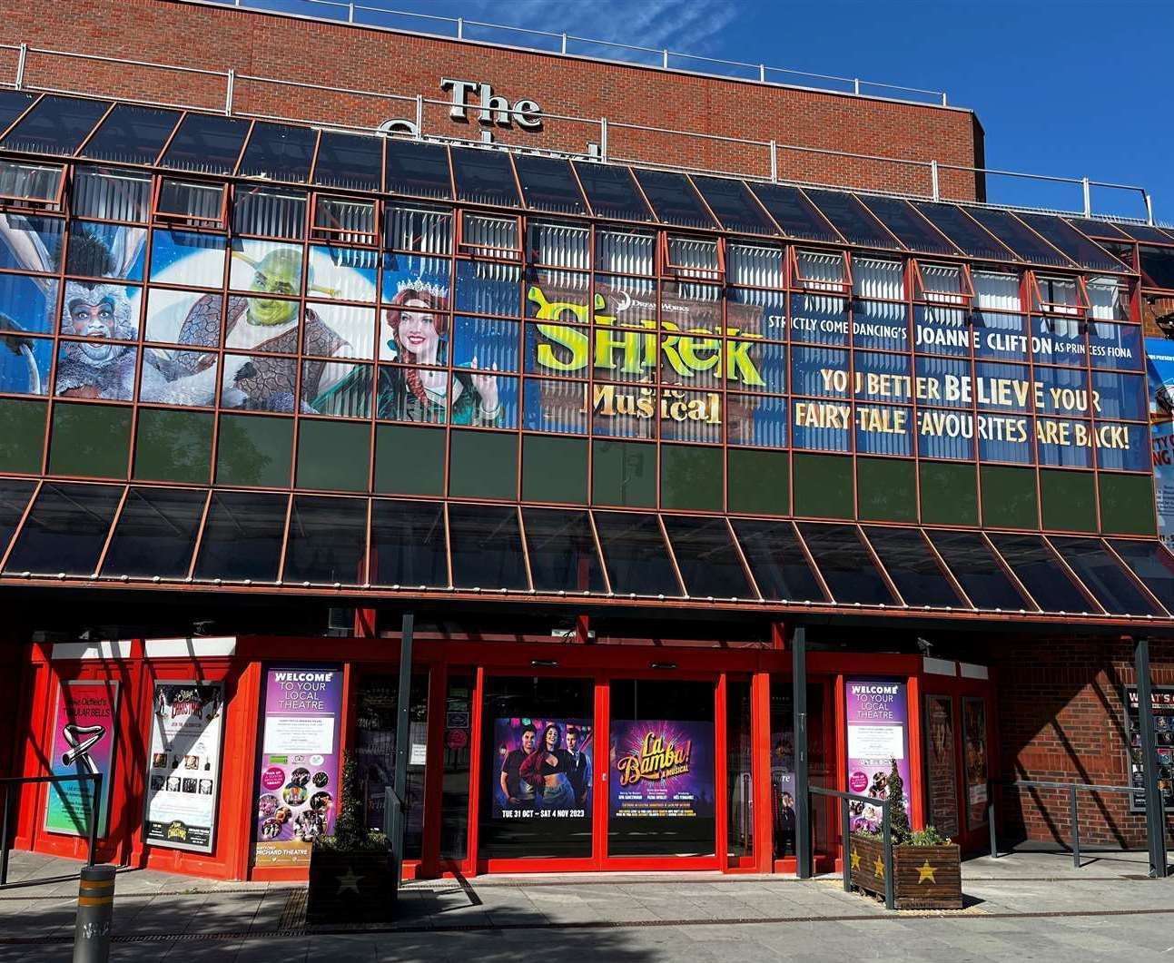 The Orchard Theatre, in Home Gardens, Dartford has been forced to close after RAAC was discovered in its ceiling.