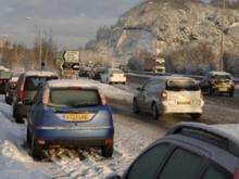 Cars towed after being stranded on Blue Bell Hill