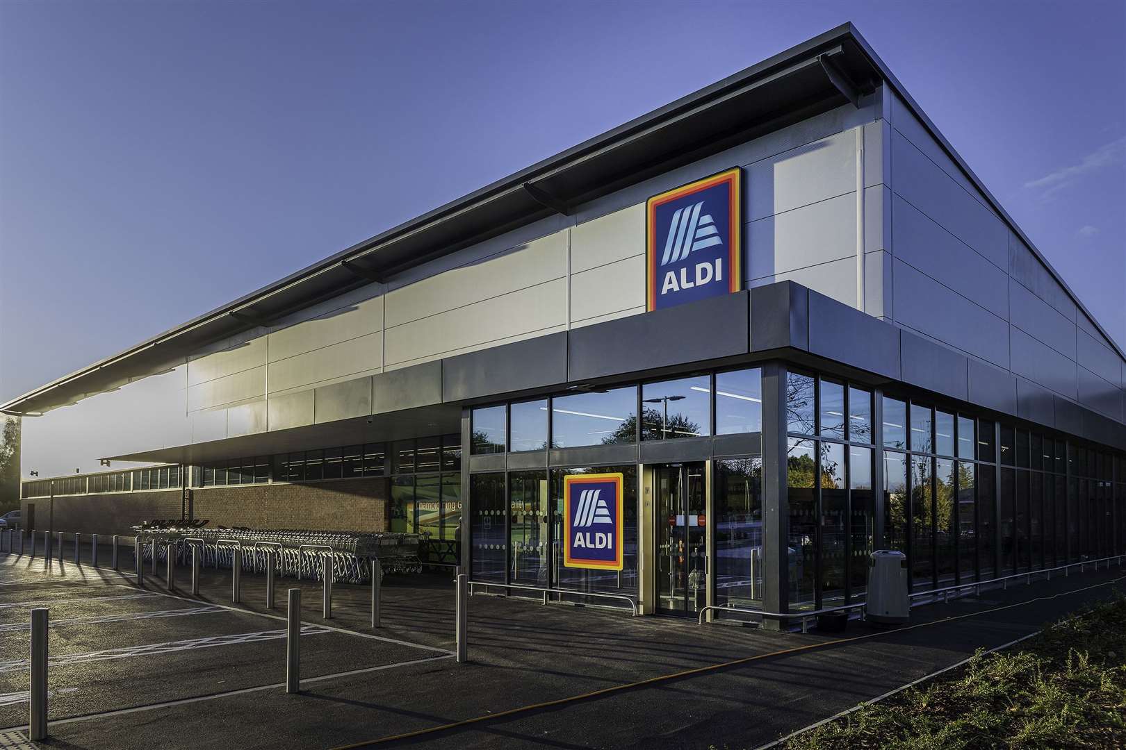 Kings Hill Aldi opened by Paralympics GB athlete Claire Cashmore