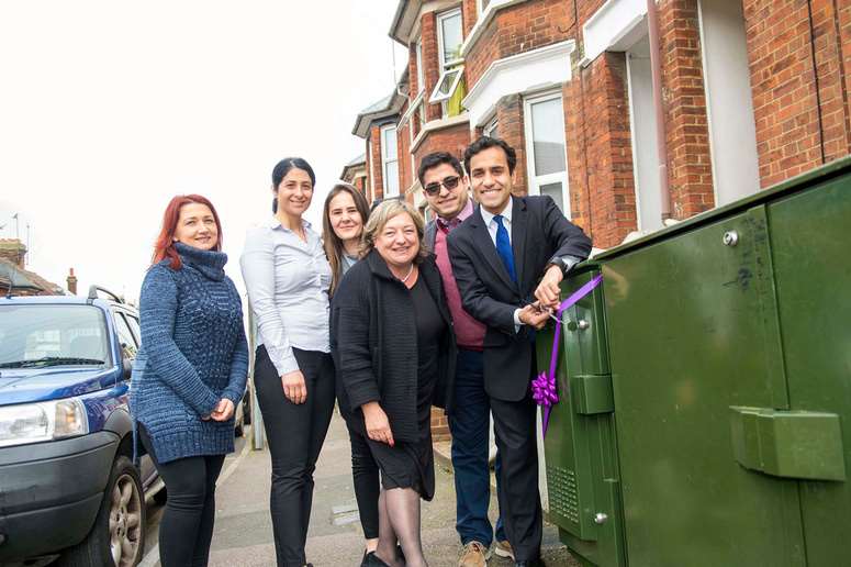 MP Rehman Chishti with staff from Temiz and BT Openreach boss, Kim Mears.