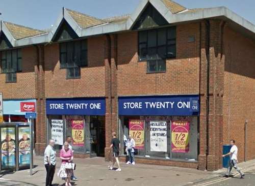 The unit was previously fashion and homeware shop Store Twenty One. Picture: Google Maps