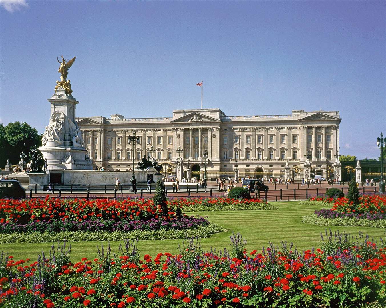 The event is taking place at Buckingham Palace