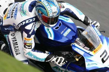 Leon Camier racing at Oulton Park