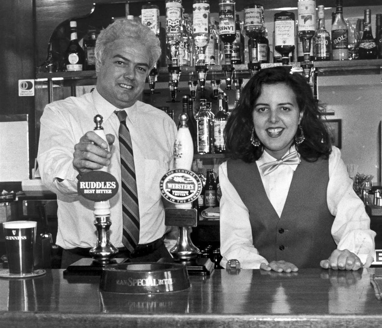 Does anyone remember the names of these two behind the bar of Three Daws Pub in Gravesend in September 1988? Please comment below.