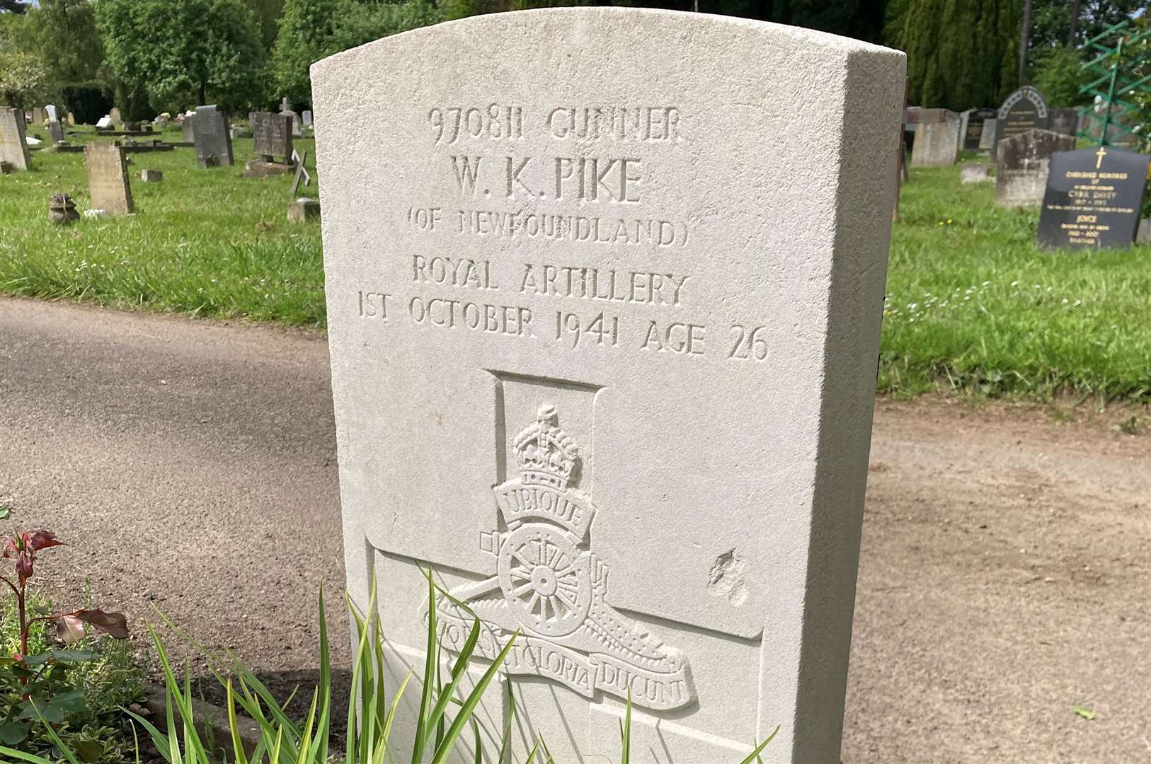 The grave of Gnr Pike in Bybrook Cemetery