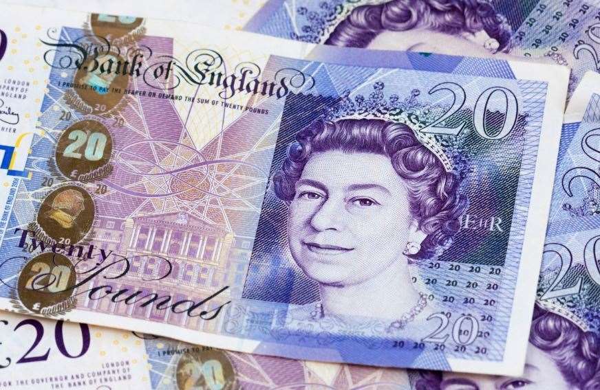 Fake £20 notes were uncovered (11825116)
