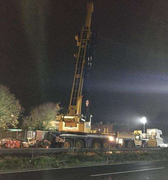 The scene on the M20 which is closed until Monday (5471187)