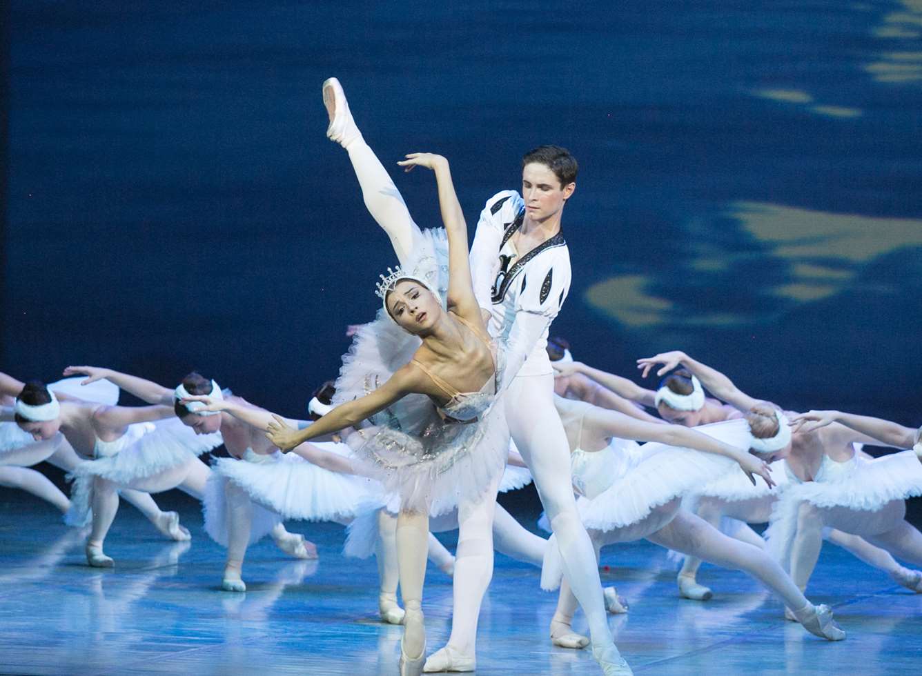 Review: Swan Lake at the Marlowe Theatre