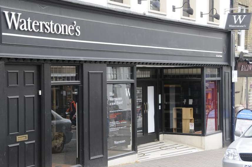 Waterstone's Earl Street branch is now closed